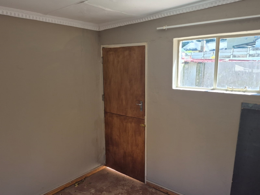 8 Bedroom Property for Sale in Parys Free State